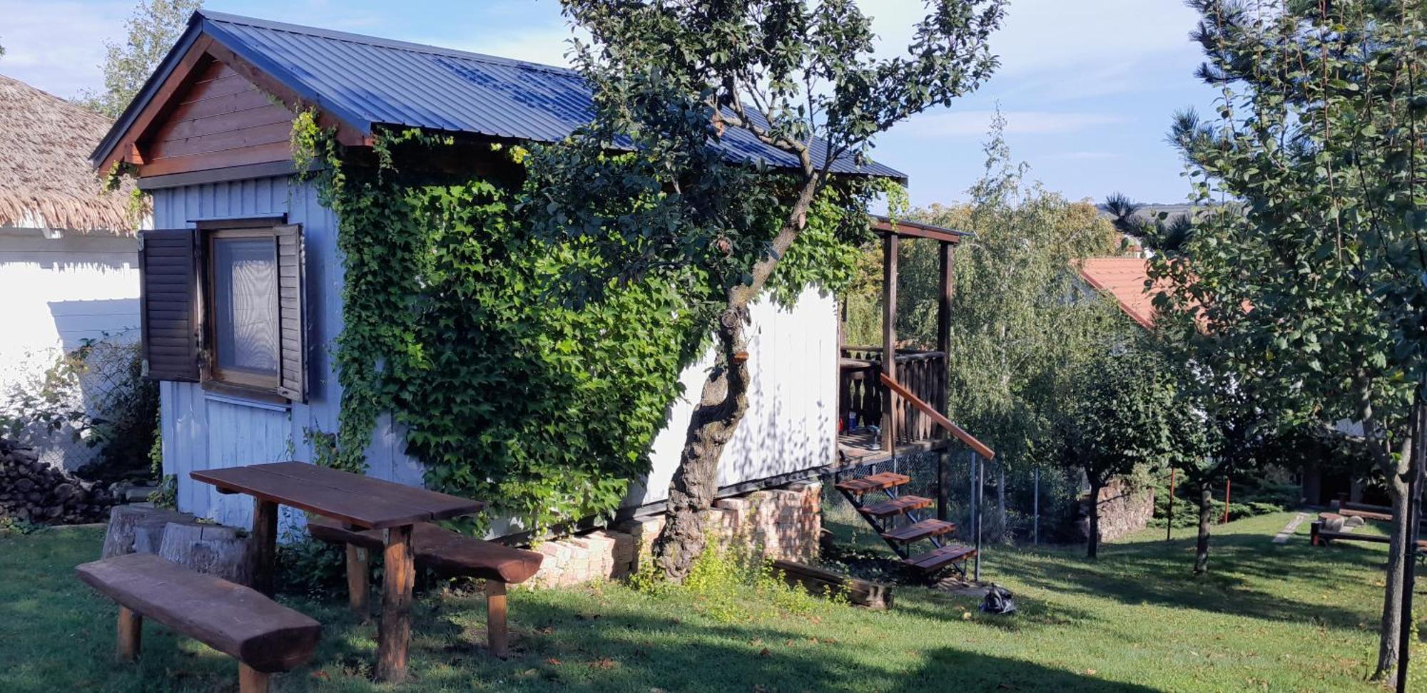 Ubytovani Na Sklepe U Prochazku Pouzdrany ภายนอก รูปภาพ